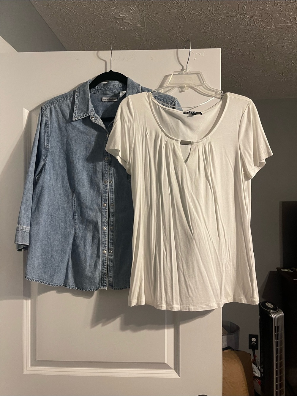 Women’s White Scoop Neck Short Sleeve Top & 1 denim top